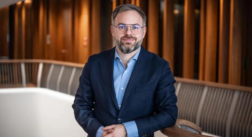 Orbán Balázs: Háború és ukrán olajblokád árnyékában indult a kampány első hete