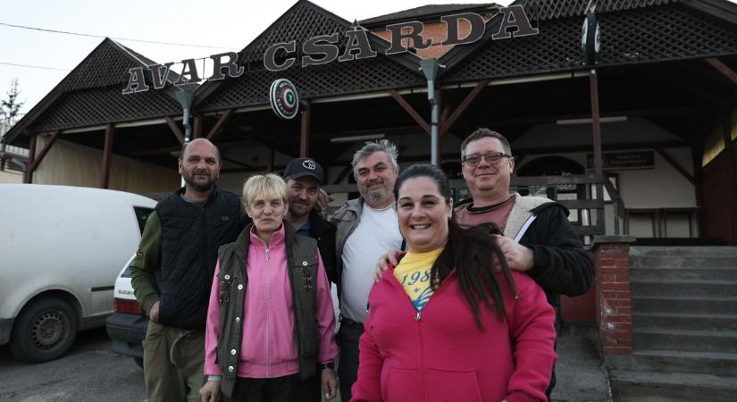 Végleg kialudt a tápi Avar Csárda tűzhelyének lángja – Helyszíni riport az utolsó napról – galéria