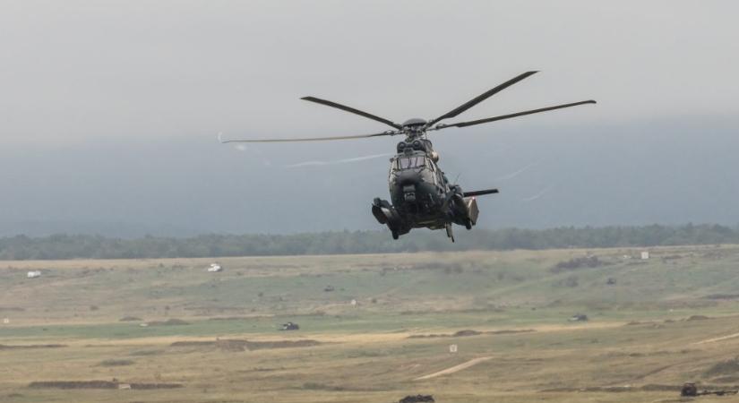 Orbán új intézkedése miatt küldtek katonai helikoptereket a nyíregyházi reptérre