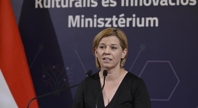 Egymás emberi méltóságának tiszteletben tartását kérte számon az államtitkár, miután az állatorvostanhallgatók kinevették a hitvány, silány emberekről szóló beszédét