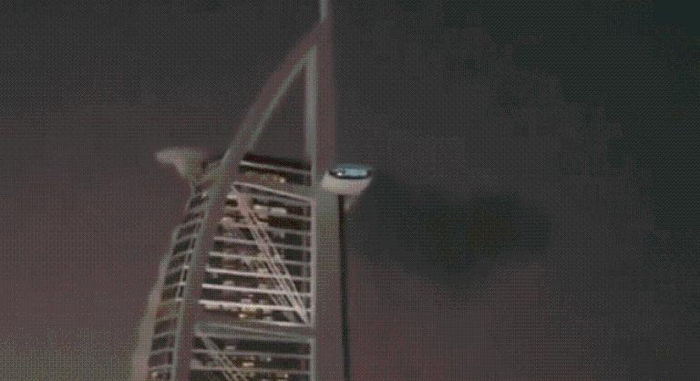 Dubaj ikonikus szállodáját, a Burzs Al Arabot is elérte Irán haragja