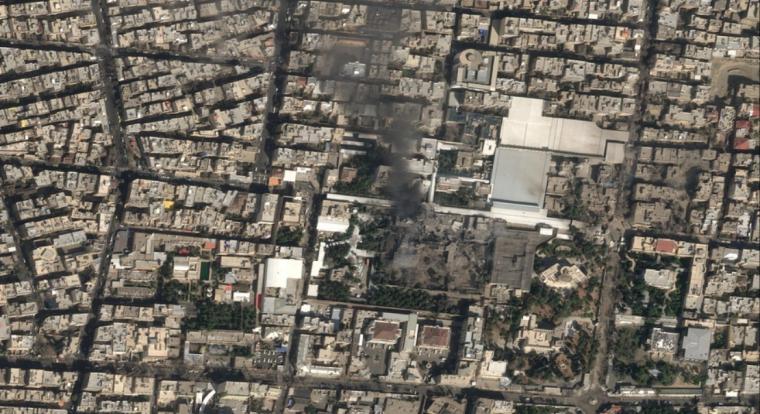 Műholdképeken a pusztítás - súlyosan megrongálódott Hamenei teheráni rezidenciája