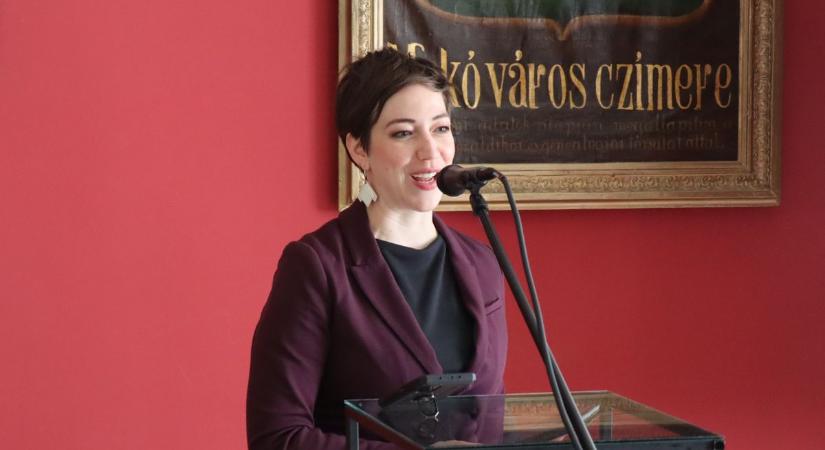 Engedély kellett hozzá, néha mégis botrányba fulladt - száz éves báli titkok