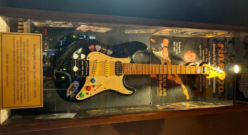 Kultikus hangszer került vitrinbe Miskolcon