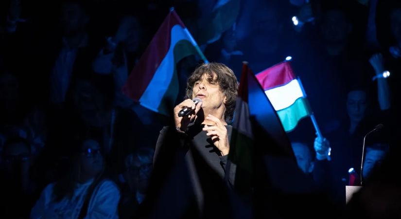 Orbán Viktor kiemelte a háborúellenes gyűlés egyik legszebb pillanatát