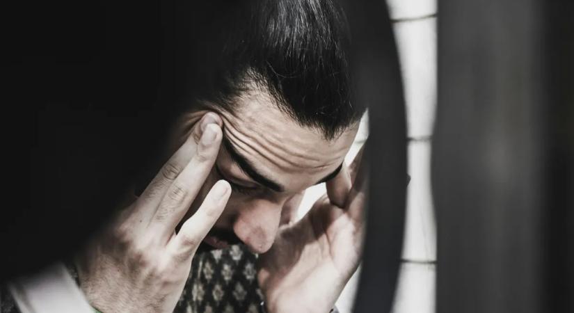 „Nem engedtem, hogy a feleségem eljöjjön a bátyám esküvőjére, mert fehér ruhát akart viselni”