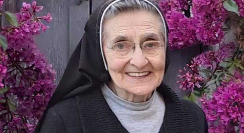 Kedden, 88 éves korában elhunyt Kinga nővér, a római Megváltós Zarándokház derűs angyala