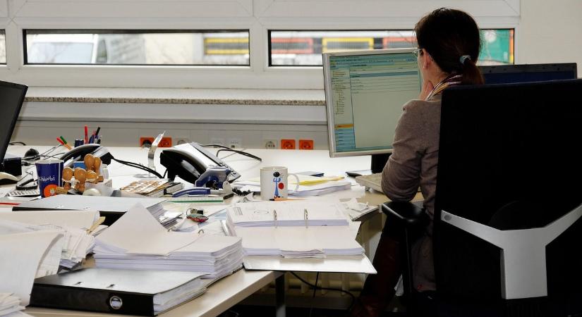 Infláció: a munkavállalók fele elégedetlen a fizetésével