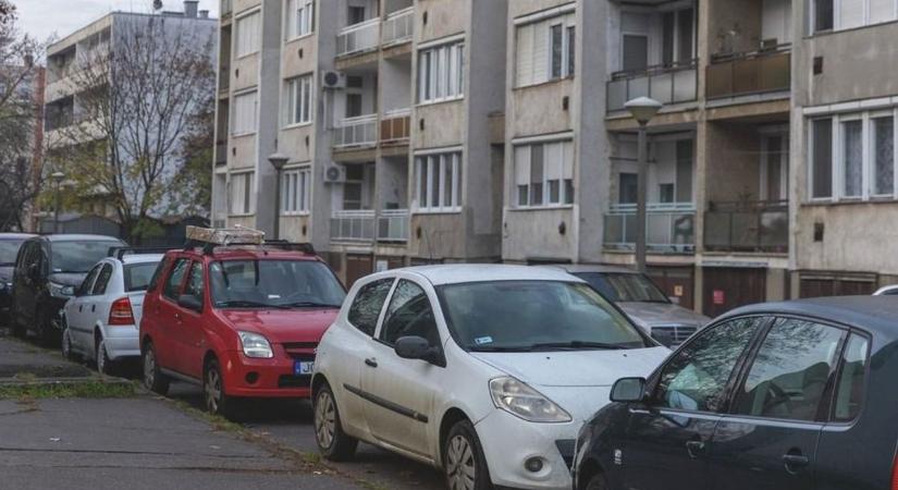 Sokakat kiakasztott egy pofátlan debreceni autós, miatta forrnak most indulatok! - fotóval!