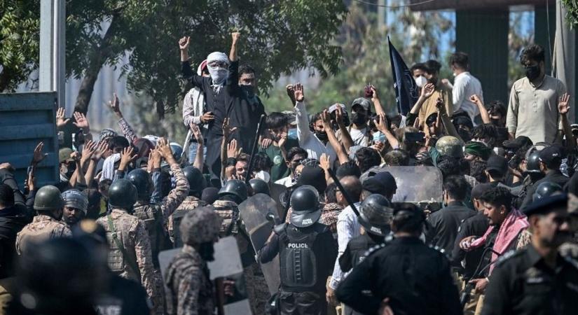 Irán vallási háborút robbantott ki: dzsihádot hirdettek az Egyesült Államok ellen