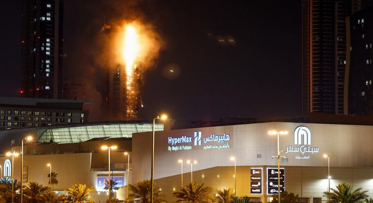 Megkezdődött az iráni megtorlás: Kuvait, Katar, Bahrein és Ciprus is tűz alá került