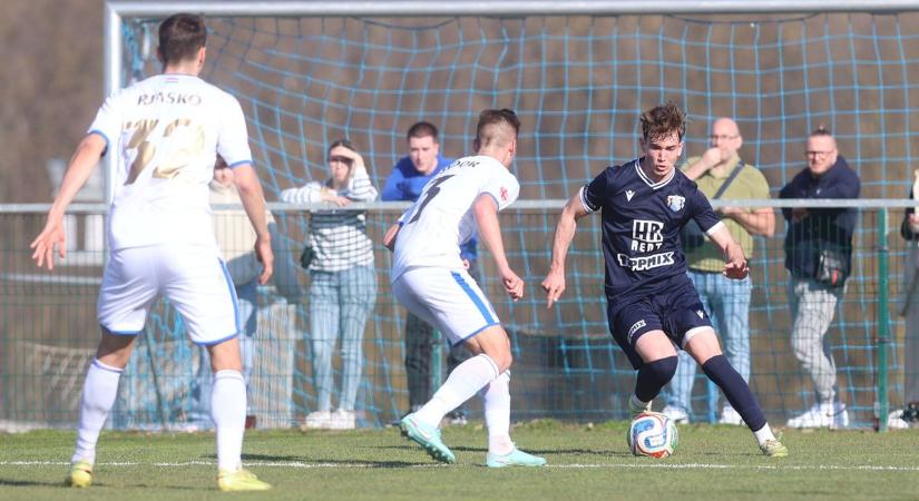 A PMFC Novák-duplával vett repülőrajtot, a Mislenynek a kihagyott büntető is belefért