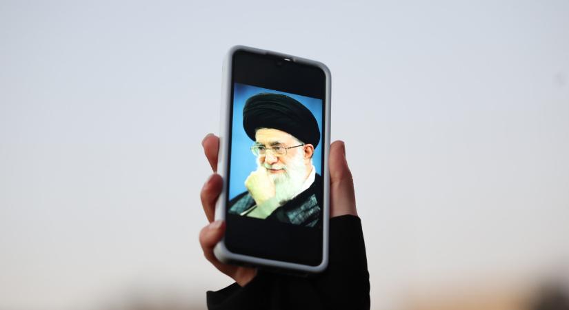 Peking és Putyin elítéli az iráni vezető elleni támadást – Az európai vezetők vegyesen reagáltak