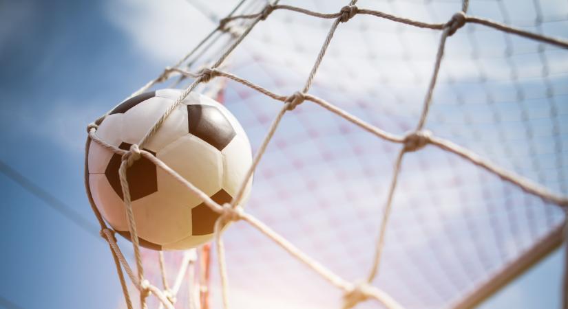 Titokban kerekesszékbe került a Manchester sztárja, napokon át tartó fájdalmakat él meg