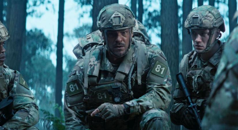 Péntektől a Netflixen: A Reacher sztárjának új sci-fi akcióthrillerje a hónap legnagyobb dobása!