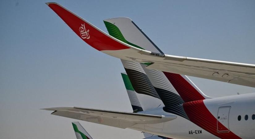 Videón, ahogy a menekülők ellepték a dubaji repteret – iráni ostrom alatt a luxusváros légikikötője