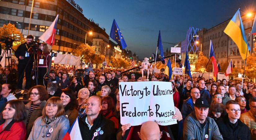 Csehország lakosságának több mint kétharmada szerint az ukrán menekültek sikeresen integrálódtak a cseh társadalomba