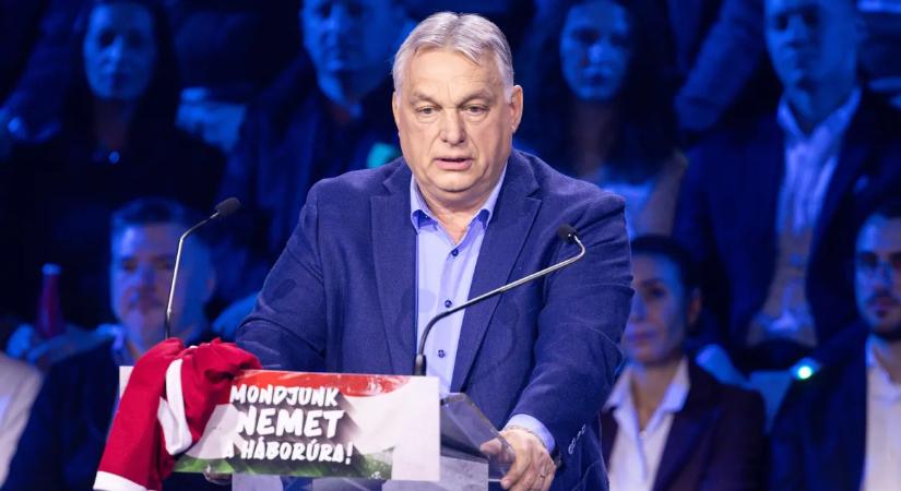 Orbán Viktor: "Nem engedjük, hogy 1000 forintra emeljék a benzin árát"