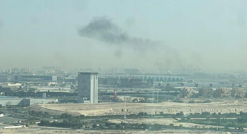 "Most lőnek" – interjú közben érkeztek a rakéták a Dubajban élő pécsi hölgy környékére (HELYSZÍNI FOTÓ)