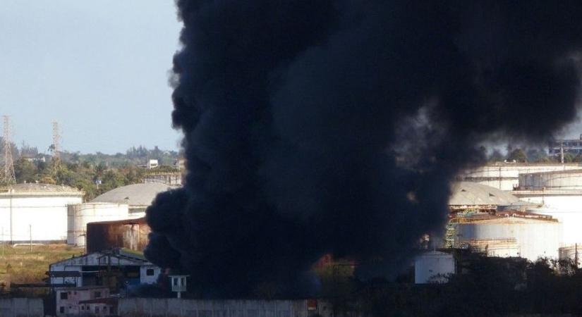 Tűz ütött ki egy orosz olajipari létesítményben