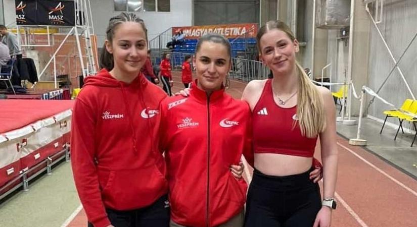 Öt számban vetélkedtek