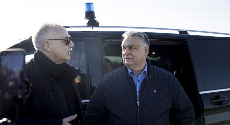 „Ez az első eset, amikor átvernek bennünket?” – Orbán Viktor és Hernádi Zsolt helyszíni szemlét tartott