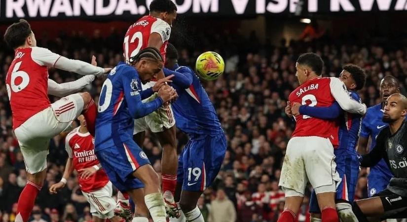 Óriási hiba miatt nem tudott a Chelsea beleköpni a bajnoki címről álmodozó Arsenal levesébe