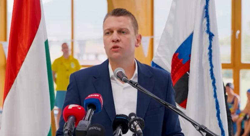 Menczer Tamás: A nemzeti petíció lényege, hogy Orbán Viktort megerősítsük a brüsszeli küzdelmekben!