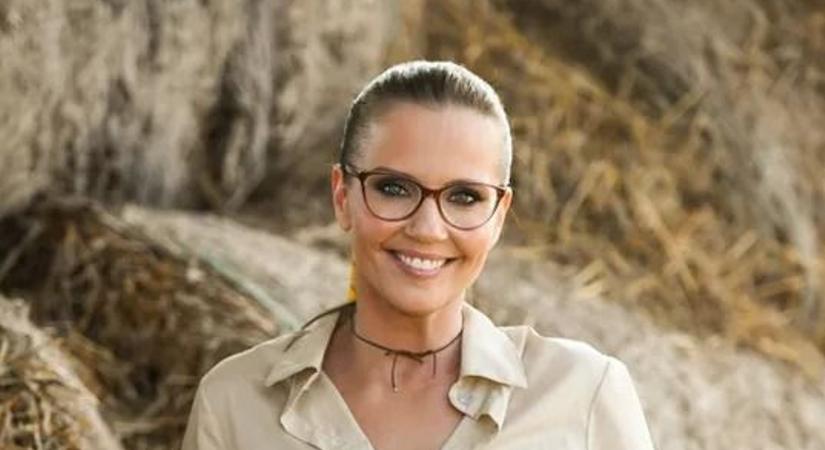 „Kapcsolatot szeretnék a közönséggel” – Bálint Antónia énekesnek állt!