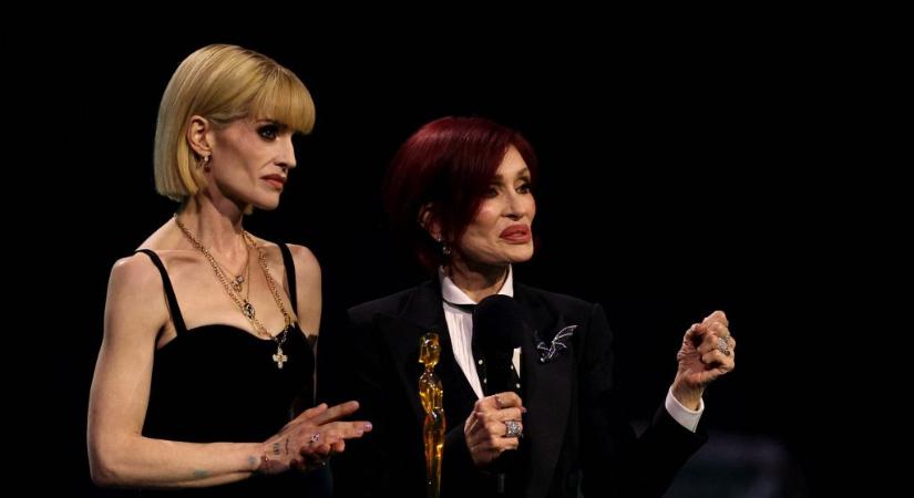 Kelly Osbourne: Akkor rúgtok belém, amikor a földön fekszem