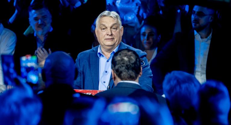 Orbán Viktor hajszálnyi előnnyel fordult rá a finisre, kérdés, hogy ez kitart-e a célszalagig