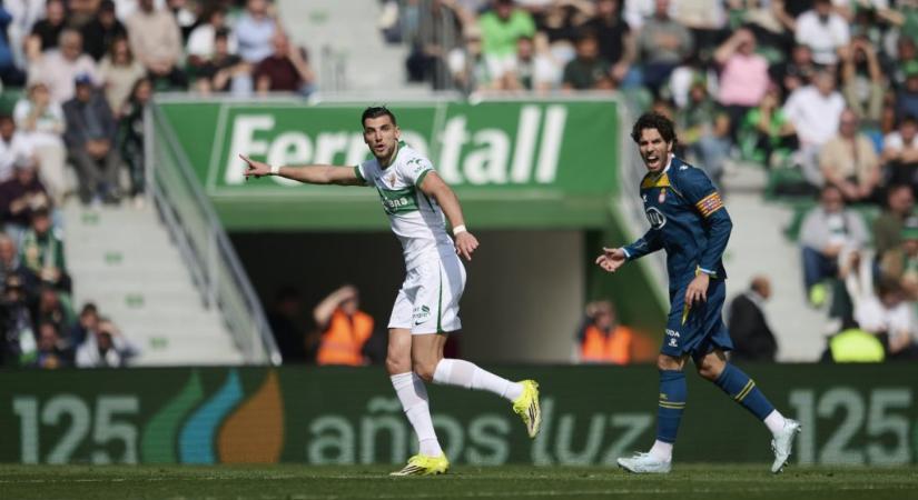 „Egy csónakon érkeztél” – mondta a focista a marokkói légiósnak, mire percekre félbeszakadt a spanyol bajnoki