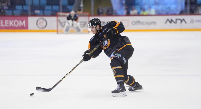 Jégkorong ob I – Kétszeri hosszabbítás után másodjára is kikapott a DEAC a döntőben
