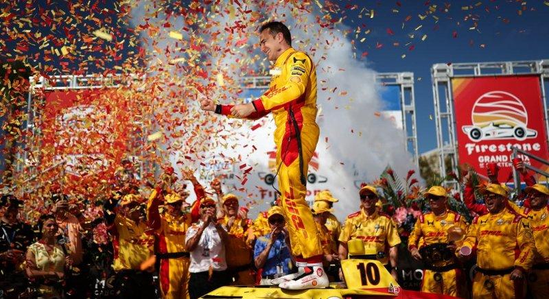 IndyCar: Palou fölényes győzelemmel indított, Schumacher rögtön balesetbe keveredett – videó!