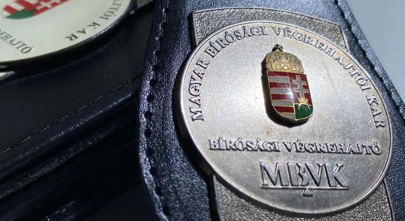 Könnyedén elvehetik egy új módszerrel a végrehajtók irodáját, de Schadl Györgynek nem kell aggódnia