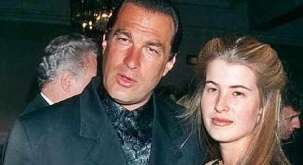 Így néz ki a Steven Seagal ritkán látott fia: nagyon kevés felvétel van Kentaro Seagal-ról
