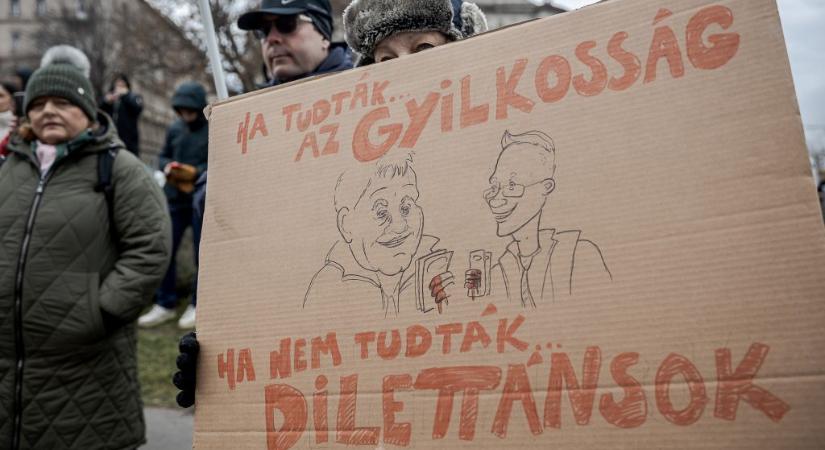 Gödi akkubotrány: a lakosság háromnegyede szerint a kormánynak tennie kellett volna valamit