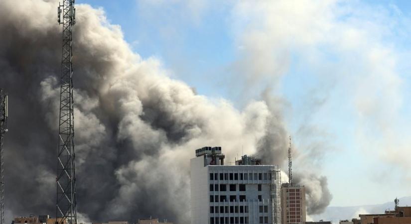 Politikai elemző: a Közel-Keleten vívott háborúnak két borítékolható hatása biztosan lesz a választásokra