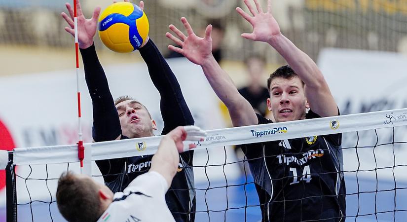 Férfi röplabda: megszorongatták a bajnokság egyik legerősebb csapatát a DEAC röpisei