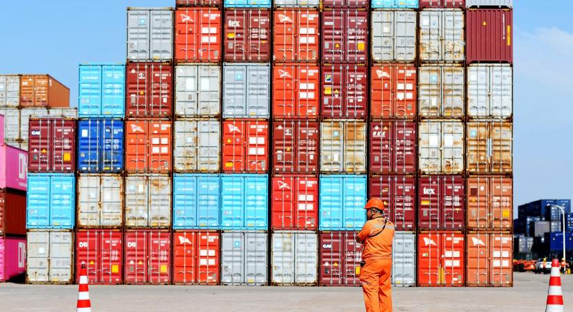 Közel 10 százalékot esett a magyar export volumene egy év alatt