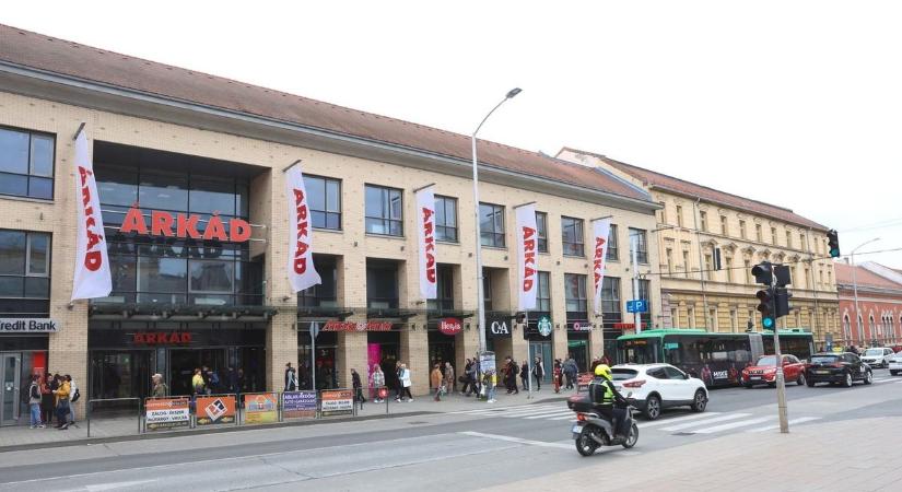 Ennek nem fogunk örülni – nagy változást jelentett be az Árkád