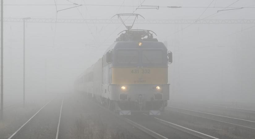 Holttestét találták: késnek a vonatok a nyíregyházi vonalon