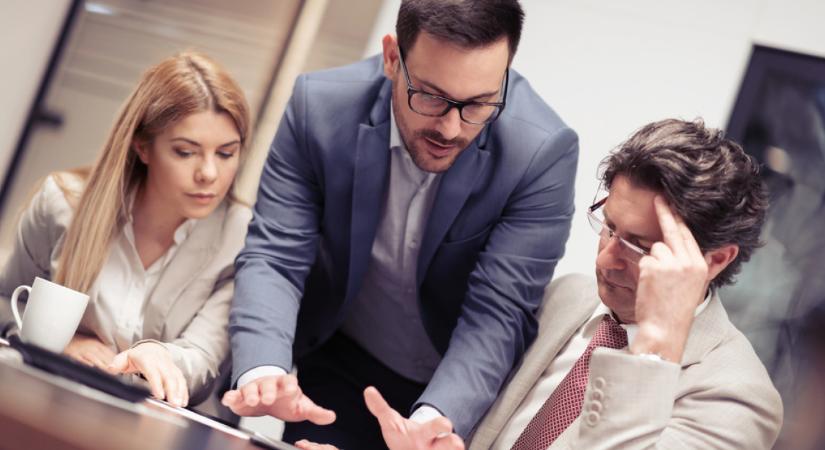 Már látják a fényt az alagút végén az iparban dolgozók, de azért még nem dőlhetünk hátra