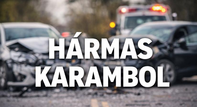 Hármas karambol a 38-as főúton