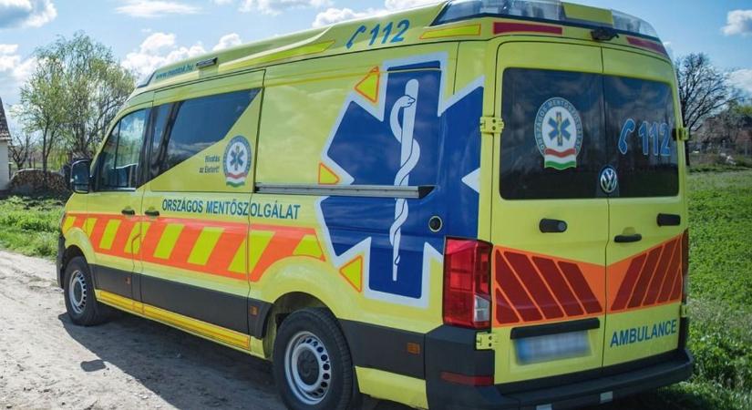 Szezonnyitó rémálom – mentő vitte a labdarúgót a kórházba