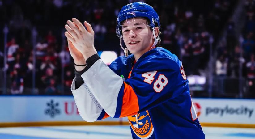 NHL: remekel az újonc hátvéd, nagyon közel jár a 37 éves ligacsúcs megdöntéséhez