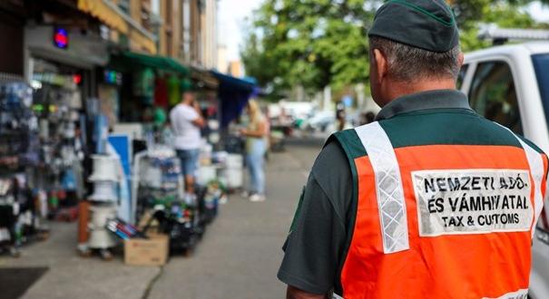 Átkozzák Ágika nevét a kocsmáros, siratja 34 millió forintját