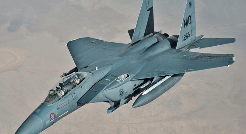 Lezuhant egy F-15-ös Irán közelében