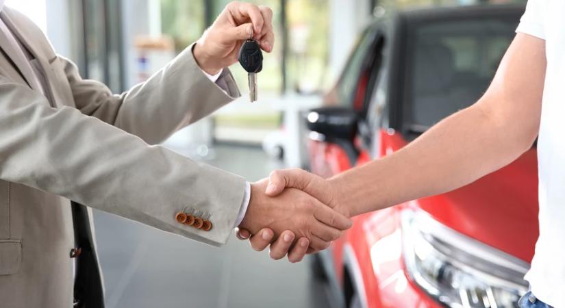 Mostantól mobilappból is intézhető a gépjármű adás-vétel