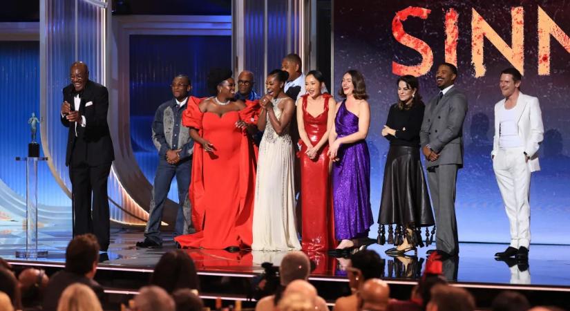 Jessie Buckley egy lépéssel közelebb került az Oscarhoz, Seth Rogen mindenkit megríkatott